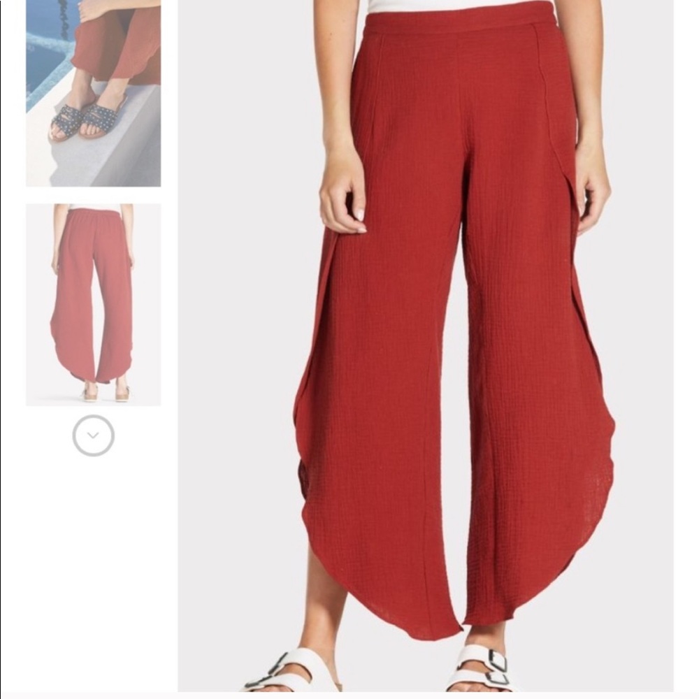 Evereve - Allison Joy Lila Split Front Crop